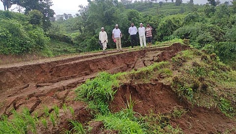 कोल्हापूर : पिलावरेवाडी येथे भूस्खलन होऊन भात पिकाचे नुकसान