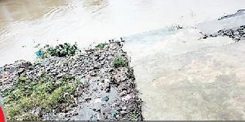 बारामतीच्या जिरायती भागातील तलाव काठोकाठ; बाजरी व इतर पिकांचे नुकसान