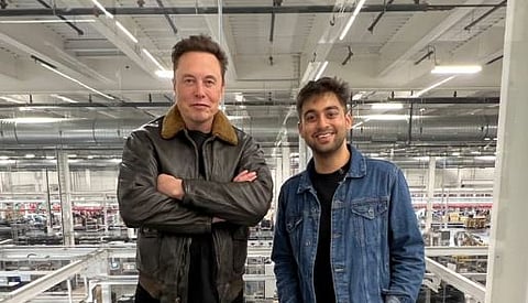 Elon musk : पुण्याच्या युवा तंत्रज्ञाने ‘एलन मस्कला’ भेटण्याचे स्वप्न केले साकार