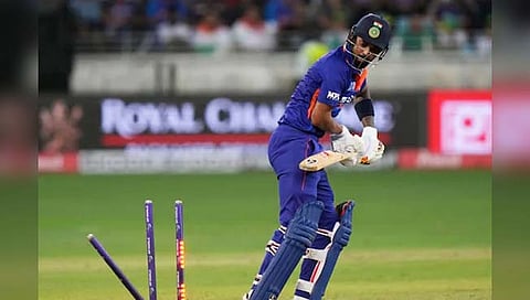 Asia Cup KL Rahul : केएल राहुलला शेवटची संधी? टीम कॉम्बिनेशन बिघडल्याची चर्चा