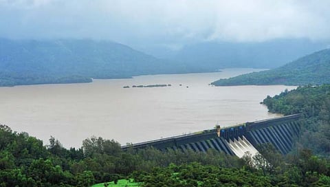 कोयना धरणातून ३२ हजार विसर्ग सुरू