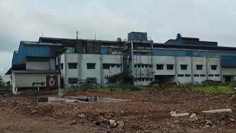 कोल्हापूर : ‘न्यू मेल्टिंग सेंटर कंपनीला’ ६ कोटी ९७ लाखांचा गंडा; वजनात फेरफार केल्याप्रकरणी गुन्हा दाखल