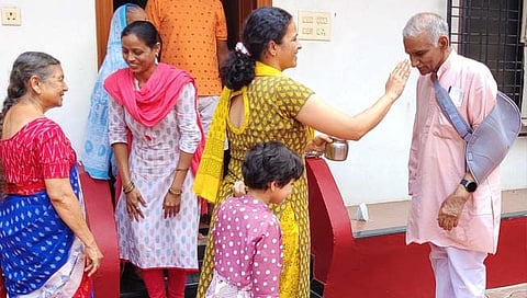 कॅन्सरवरील उपचारानंतर प्रकाश आमटेंची प्रकृती सुधारली, रुग्णालयातून डिस्चार्ज