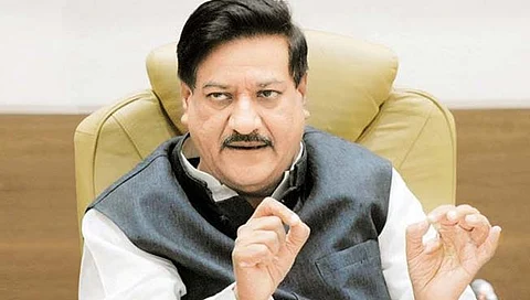 Loksabha Election | ते आम्हाला हात बांधून कबड्डी खेळायला सांगताहेत; पृथ्वीराज चव्हाण