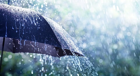 Uttar Pradesh Rain : उत्तर प्रदेशात मुसळधार पावसाने १२ जणांचा मृत्यू, शाळांना दिली सुट्टी