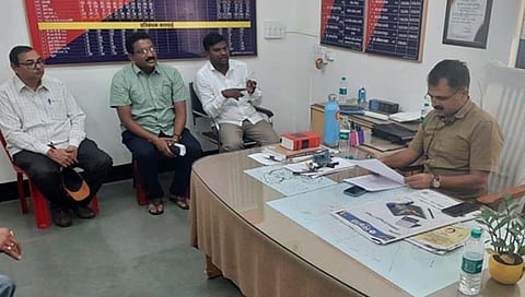 सांगली : बस चालवल्याप्रकरणी जयंत पाटील यांच्यावर गुन्हा दाखल करण्याची मागणी