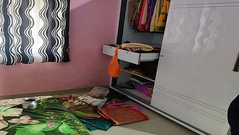 विट्यात भरवस्तीत सशस्त्र दरोडा; सोने-चांदीसह दीड लाखांचा मुद्देमाल लंपास