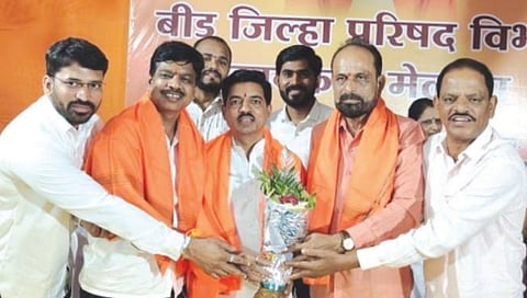 रायगड : शिंदे गटाला शह देण्यासाठी खालापूर शिवसेनेत फेरबदल