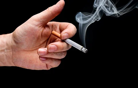 Third -hand smoke : सावधान..! ‘थर्ड-हँड स्मोक’ आहे स्मोकिंग इतकेच घातक… जाणून घ्या सविस्तर