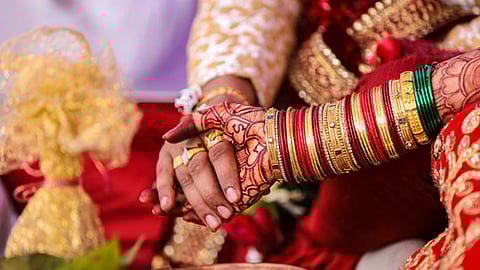 आता दादला जाणार नांदायला ! नगर न्यायालयाचा ऐतिहासिक निकाल