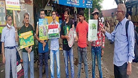 मुंबई : आरे कारशेडला विरोध कायम