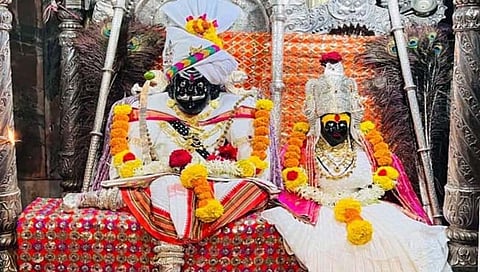 सांगली : खरसुंडी श्री सिद्धनाथ मंदिरात नवरात्रोत्सवास उत्साहात प्रारंभ