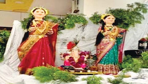 आली गवर आली…सोनपावली आली…