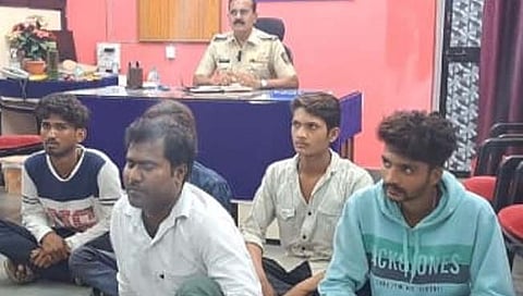 बुलढाणा : ‘हनी ट्रॅप’मध्ये अडकवून लुबाडणारी टोळी जेरबंद