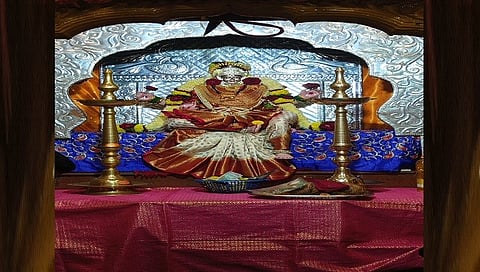 Nashik : म्हणून नाशिकच्या भद्रकाली देवी मंदिराला कळस नाही, जाणून घ्या इतिहास