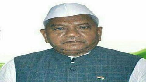 Manikrao Gavit : 9 वेळा खासदार बनण्याचे रेकॉर्ड बनवणारे माजी केंद्रीय राज्यमंत्री माणिकराव गावित यांचे निधन
