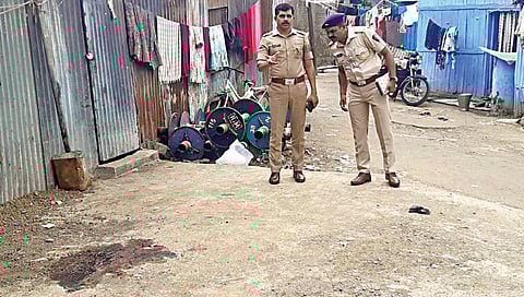 नाशिक : हद्दपार गुन्हेगाराचा दोघांनी काढला काटा, मालेगावच्या गोल्डननगरमध्येे मध्यरात्री खून