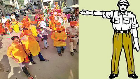 मालेगाव : शहरातील आझादनगर पोलिसांनी स्थापन केलेल्या गणरायाच्या विसर्जनासाठी काढण्यात आलेली लक्षवेधी मिरवणूक.