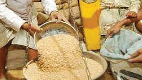 PM Garib Kalyan Anna Yojana | मोठी बातमी! मोफत रेशन सुरुच राहणार, PMGKAY योजनेला ३ महिने मुदतवाढ