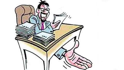 रत्नागिरी : देवळेतील मंडल अधिकार्यास 25 हजारांची लाच घेताना रंगेहाथ पकडले