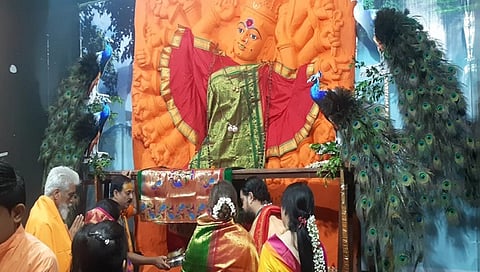 नाशिक : सप्तशृंगी देवीची नवनियुक्त पालकमंत्री दादा भुसे यांच्या हस्ते पूजा