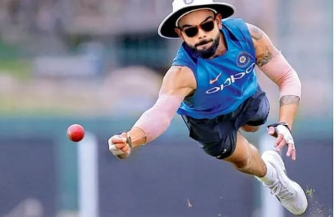 विराट कोहली चित्त्यासारखा धावून फिल्डिंग करतोय, माजी कोचचं मोठे वक्तव्य