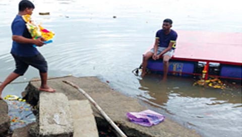 ठाणे : गांधारी गणेश घाटावरील गणपती विसर्जन धोकादायक?