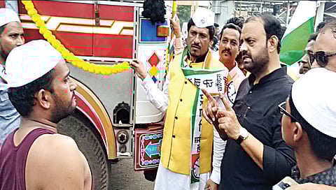 Nashik Malegaon : अन्यथा वाहनांच्या चाकांची हवा सोडणार; माजी आमदार शेख यांचा इशारा