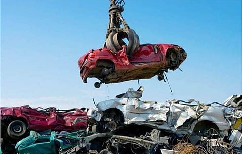 Vehicle Scrapping संग्रहित छायाचित्र