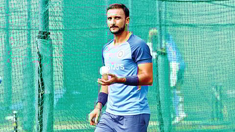 Ind Vs Aus T20 : तीन टी-20 सामन्यांची मालिका आजपासून, बुमराह, हर्षलकडे लक्ष