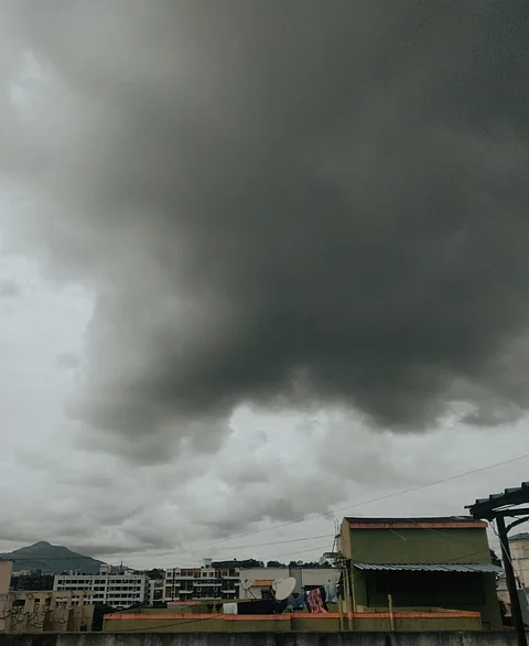 Weather Update : शहरावर दिवसभर आभाळमाया!