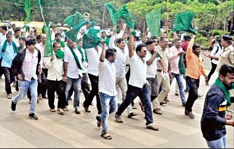 बेळगाव :विजेचे खासगीकरण थांबवा, शेतमालाला हमीभाव द्या