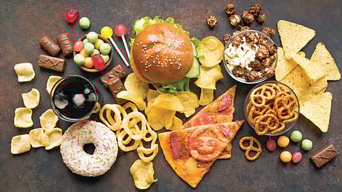 जंकफूड खाण्याची का होते इच्छा? जाणून घ्या कारण