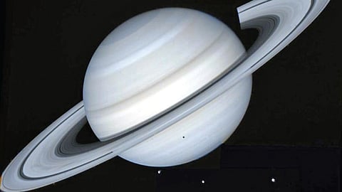 कड्यासाठी शनीने नष्ट केला होता बर्फाळ चंद्र
