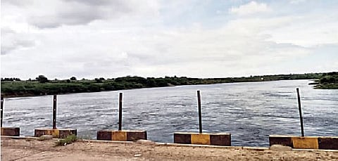 गणेशवाडी (ता. इंदापूर) येथील भीमा नदीपात्राचे बुधवारी घेतलेले छायाचित्र.