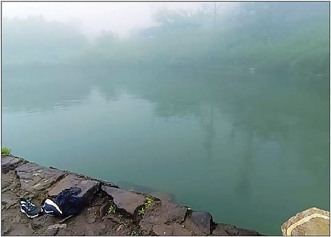 सिंहगड किल्ल्यावरील शिवकालीन अतिदुर्गम हत्ती टाके.