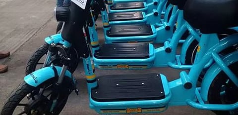 पुणे : सायकल केली पंक्चर अन् आता ई-बाईकचा फंडा