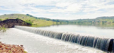 पाच वर्षांनी विजयवाडी तलाव तुडुंब; कुसेगावसह पाटस ग्रामस्थांना आनंद