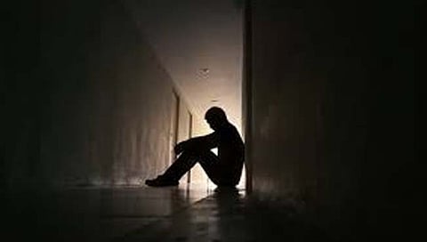 तरूणाची आत्महत्या