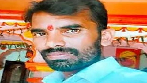 गळफास घेउन जीवन संपवले