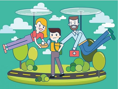 तुम्ही ‘हेलिकॉप्टर’ पालक आहात का? जाणून घ्या ‘हे’ तोटे