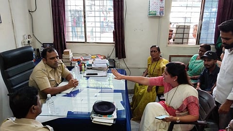 अमरावती: खासदार नवनीत राणा यांच्या विरुध्द अदखलपात्र गुन्हा दाखल