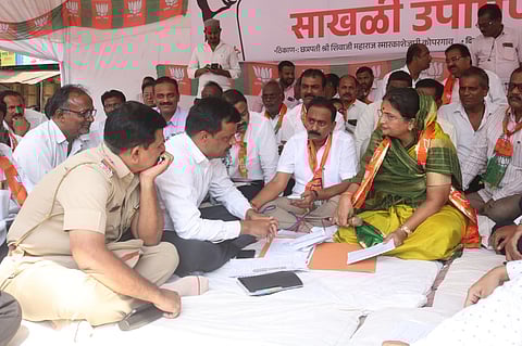 कोपरगावकरांना मोठा दिलासा: अखेर वाढीव घरपट्टी आकारणीला स्थागिती, नागरिकांनी सोडला सुटकेचा निःश्वास