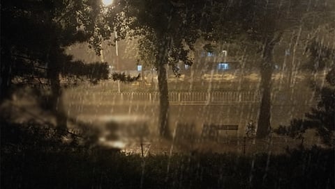 Mumbai : मुंबईत मध्यरात्री मुसळधार पाऊस !