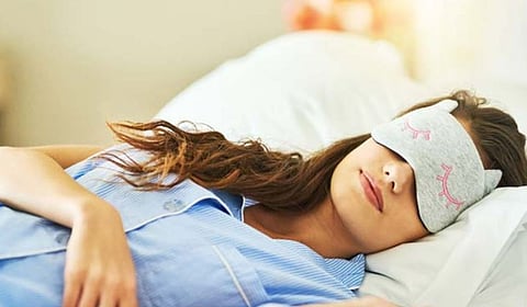 Sleep technique : शांत झोप लागत नाही? ‘4-7-8’ श्वसन पद्धत करेल मदत, जाणून घ्या टेक्निक