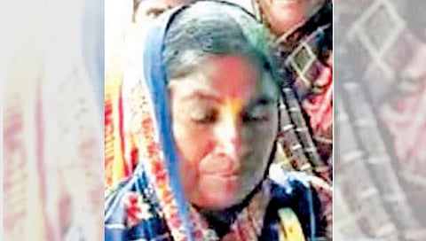 जळगाव : ‘ती’ १३ तास ७० किमीपर्यंत नदीत वाहत गेली; साक्षात मृत्यूलाही तिने धूळ चारली…