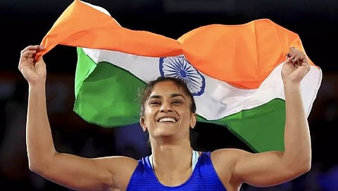 World Championship : विनेश फोगटने जागतिक कुस्ती स्पर्धेत कांस्यपदक जिंकत रचला नवा विक्रम