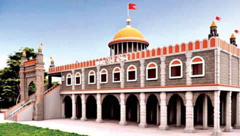 सातारा रेल्वे स्थानकाला गड-किल्ल्यांचा ‘लूक’