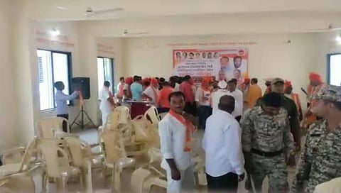 बुलढाणा : शिवसेनेच्या कार्यक्रमात शिंदे गटाच्या कार्यकर्त्यांचा हल्ला; पदाधिकाऱ्यांना धक्काबुक्की, मारहाण (व्हिडिओ)
