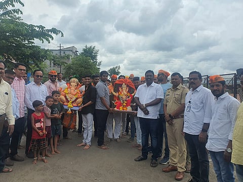 पुढच्या वर्षी लवकर या: इचलकरंजीत घरगुती गणपती विसर्जनाला उत्साहात प्रारंभ